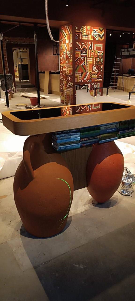 Аутентичная Стойка Ресепшн для Грузинского Ресторана