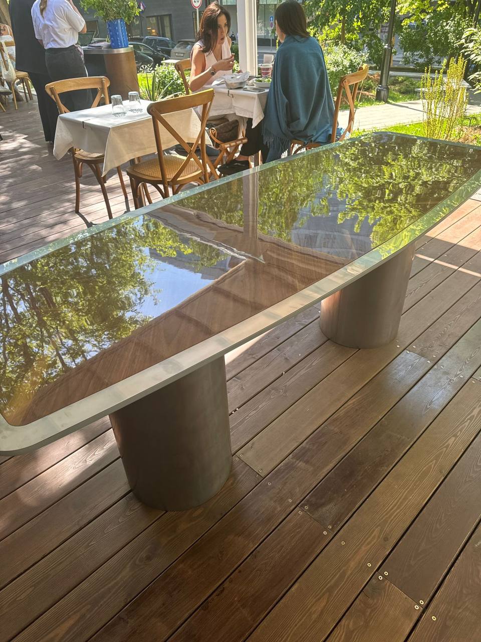 мебель из нержавеющей стали для ресторана Anchovy’s Club