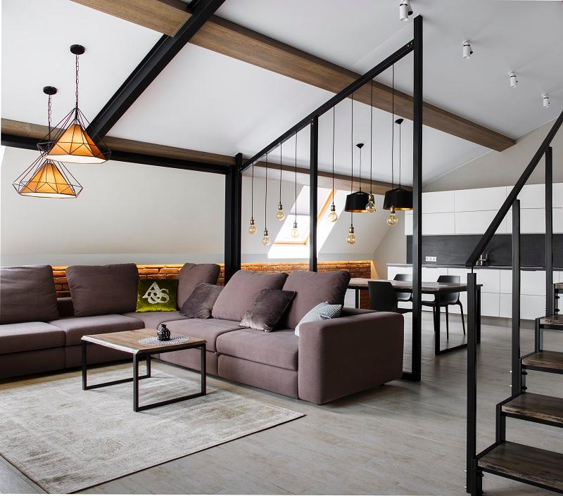 2х уровневая квартира с лестницей и стальной мебелью в стиле LOFT